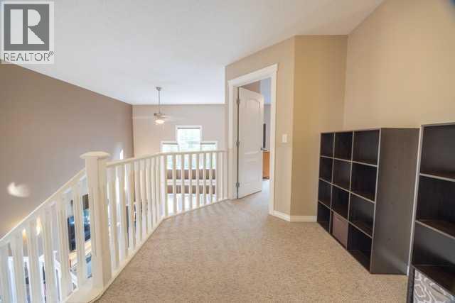 28 Crestmont Way Sw, Calgary, Alberta  T3B 5Z6 - Photo 19 - A2257342