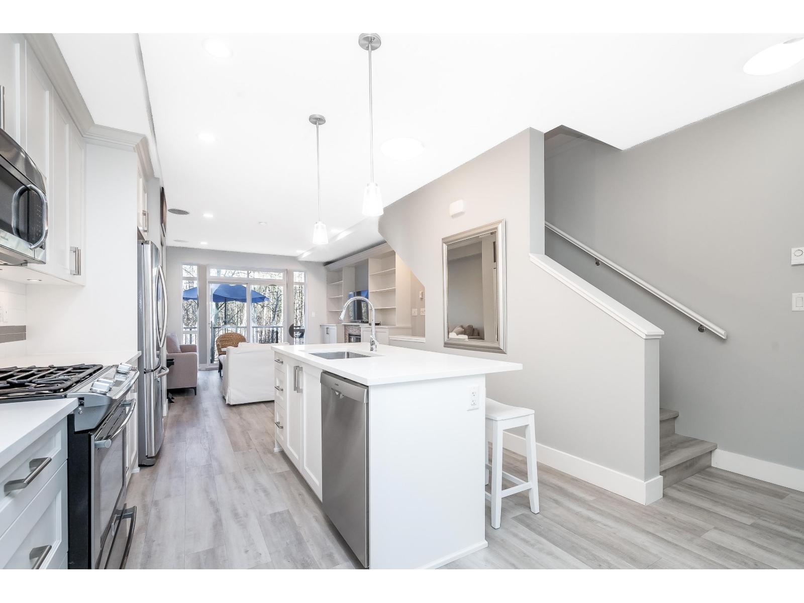 61 3039 156th Street, Surrey, British Columbia V3Z 6T5 - Photo 7 - R3081341