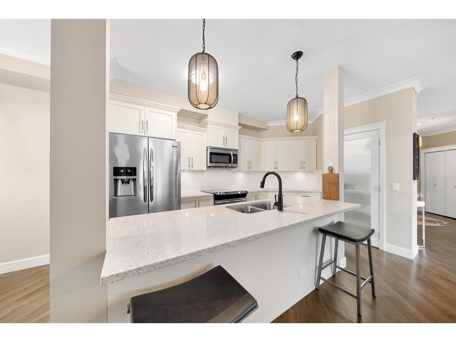 301 45746 Keith Wilson Road, Vedder Crossing, Chilliwack, British Columbia  V2R 0X3 - Photo 10 - R3065252