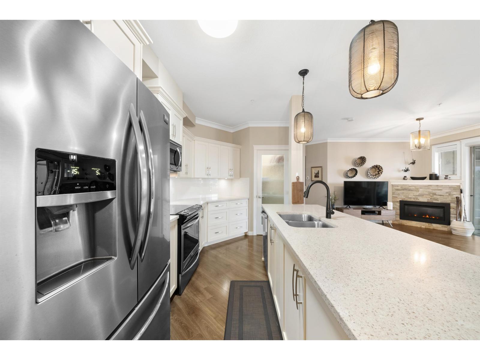 301 45746 Keith Wilson Road, Vedder Crossing, Chilliwack, British Columbia  V2R 0X3 - Photo 12 - R3065252