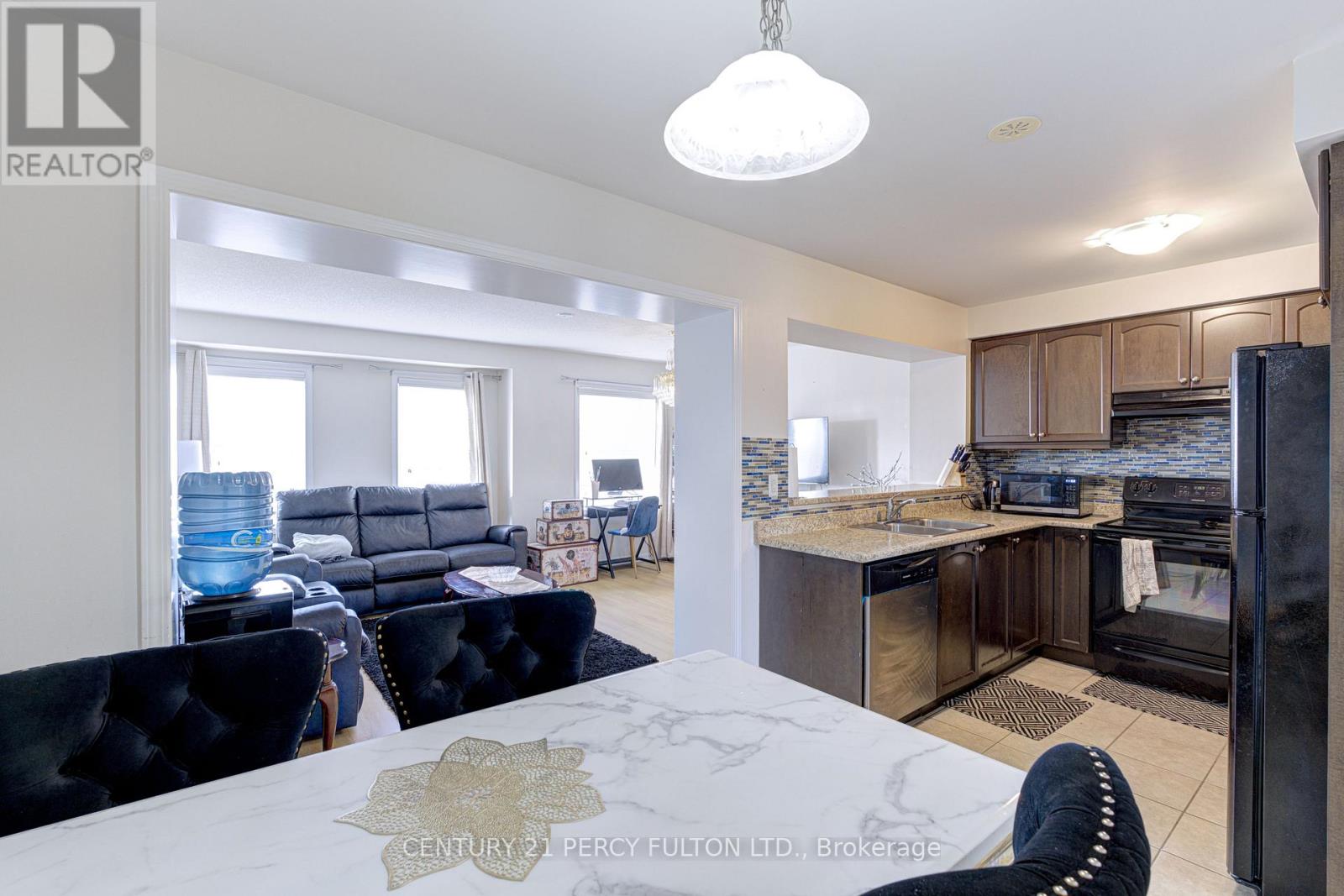 39 Vanhorne Close, Brampton, Ontario  L7A 0X8 - Photo 19 - W12718422