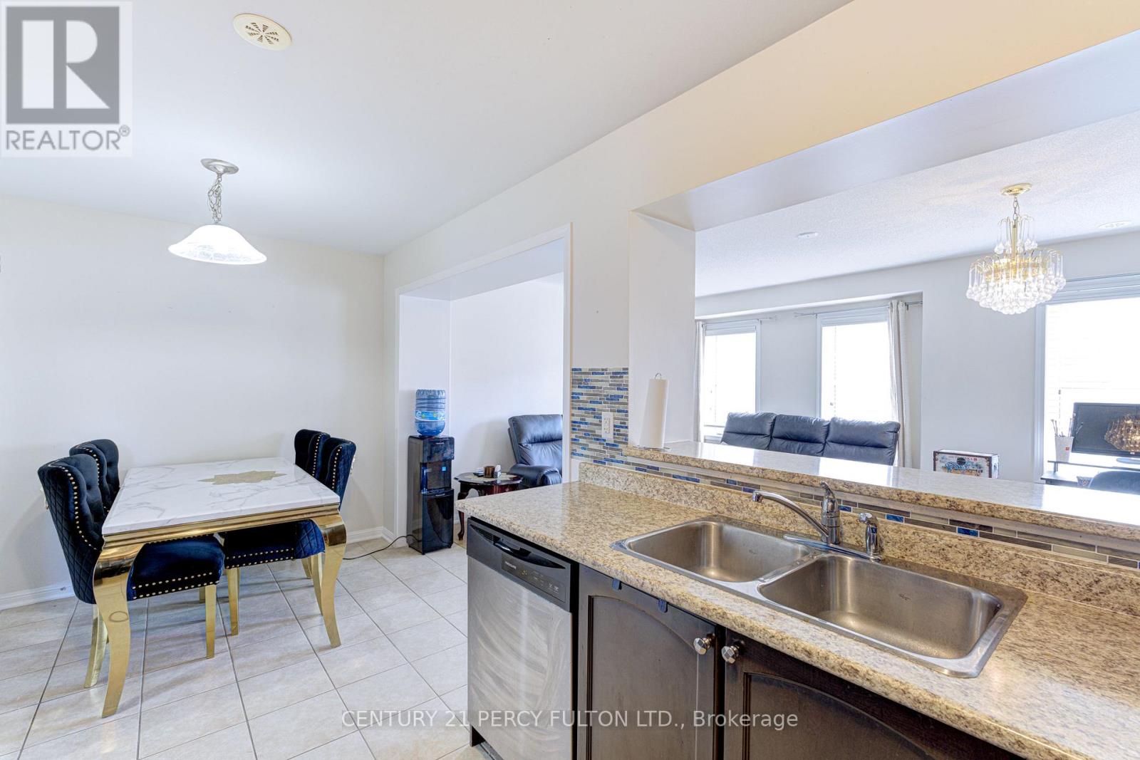 39 Vanhorne Close, Brampton, Ontario  L7A 0X8 - Photo 24 - W12718422