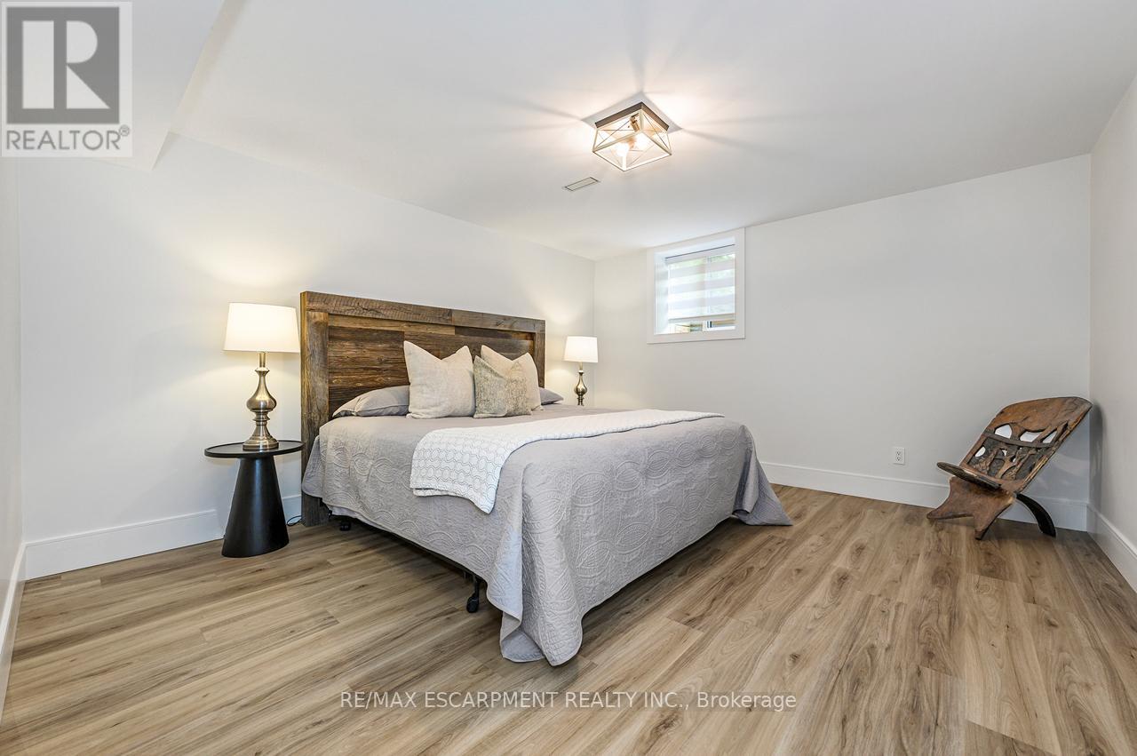 2560 2 Side Road, Burlington, Ontario  L7M 0T1 - Photo 41 - W12718438