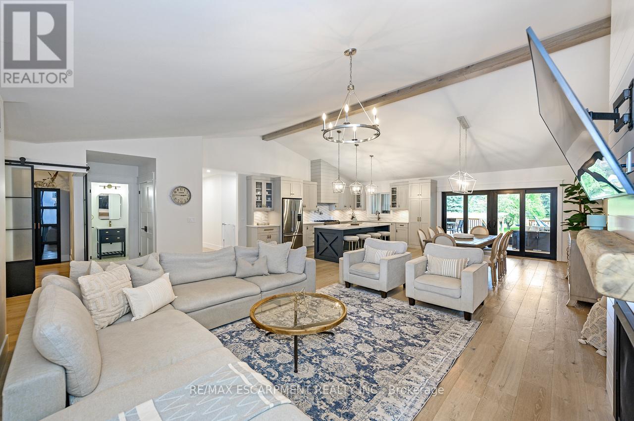 2560 2 Side Road, Burlington, Ontario  L7M 0T1 - Photo 8 - W12718438