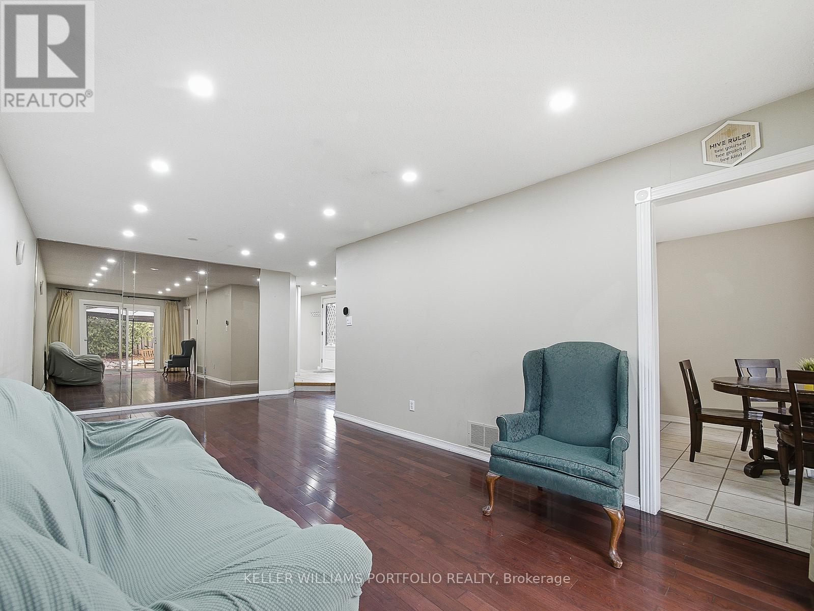 Upper - 3067 Ilomar Court, Mississauga, Ontario  L5N 5B5 - Photo 13 - W12718506