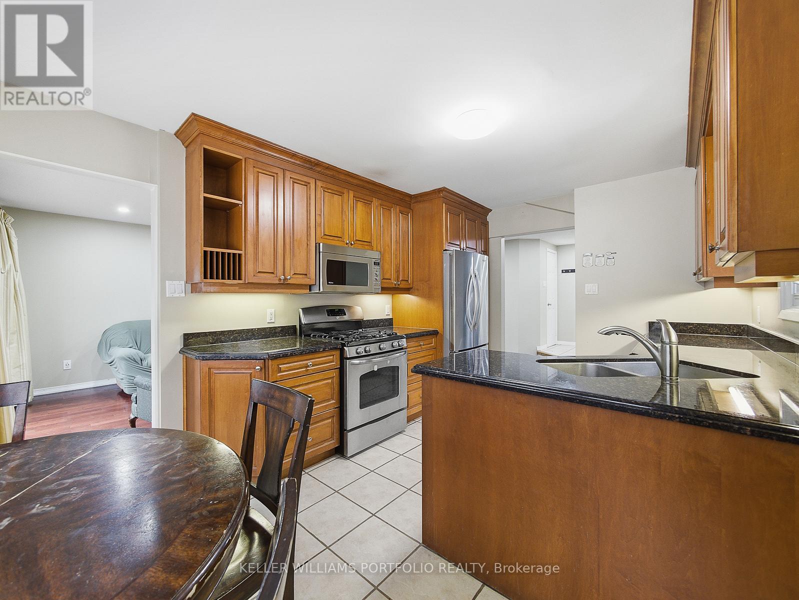 Upper - 3067 Ilomar Court, Mississauga, Ontario  L5N 5B5 - Photo 18 - W12718506