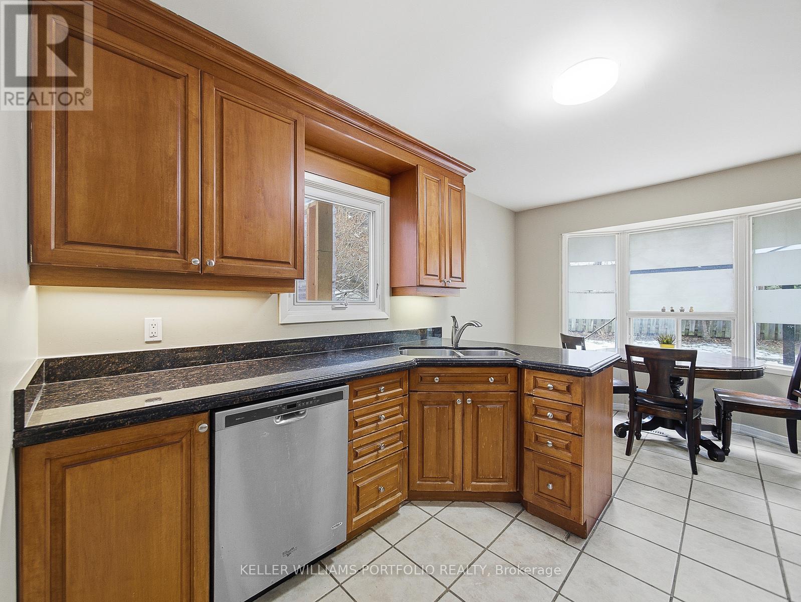 Upper - 3067 Ilomar Court, Mississauga, Ontario  L5N 5B5 - Photo 24 - W12718506