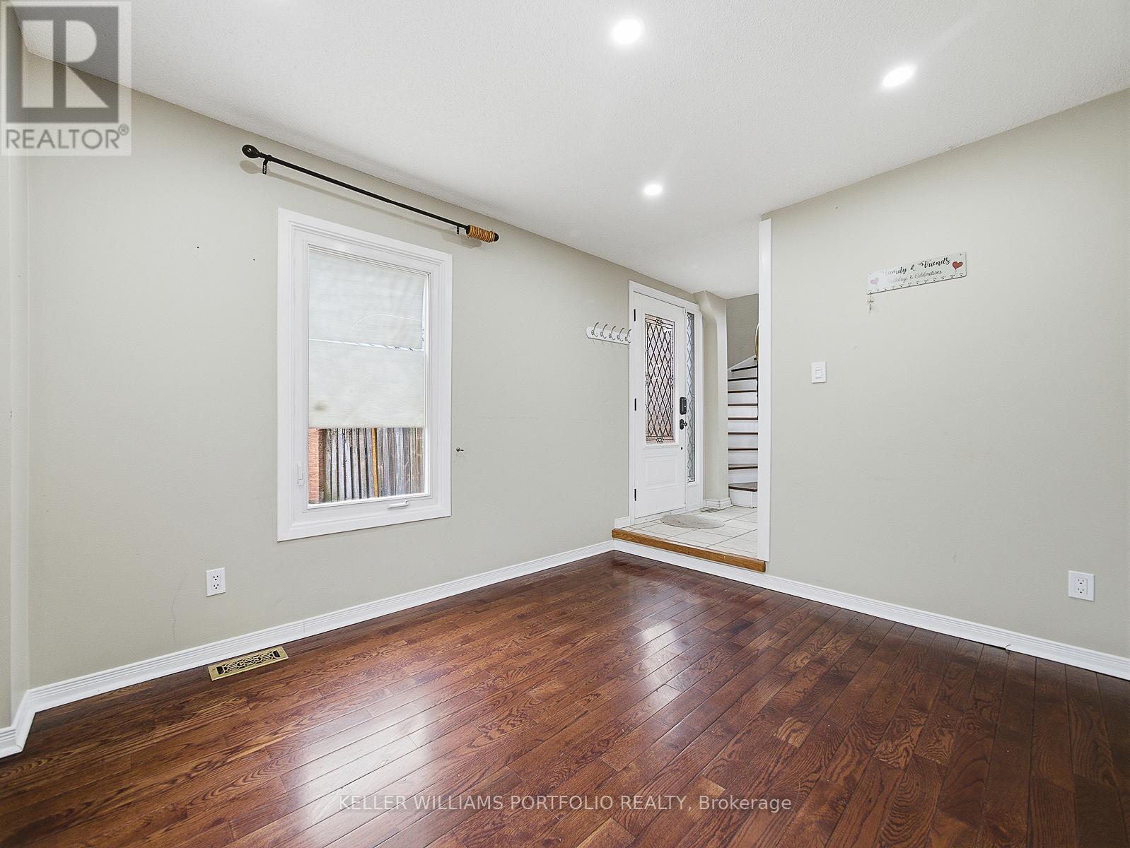 Upper - 3067 Ilomar Court, Mississauga, Ontario  L5N 5B5 - Photo 8 - W12718506