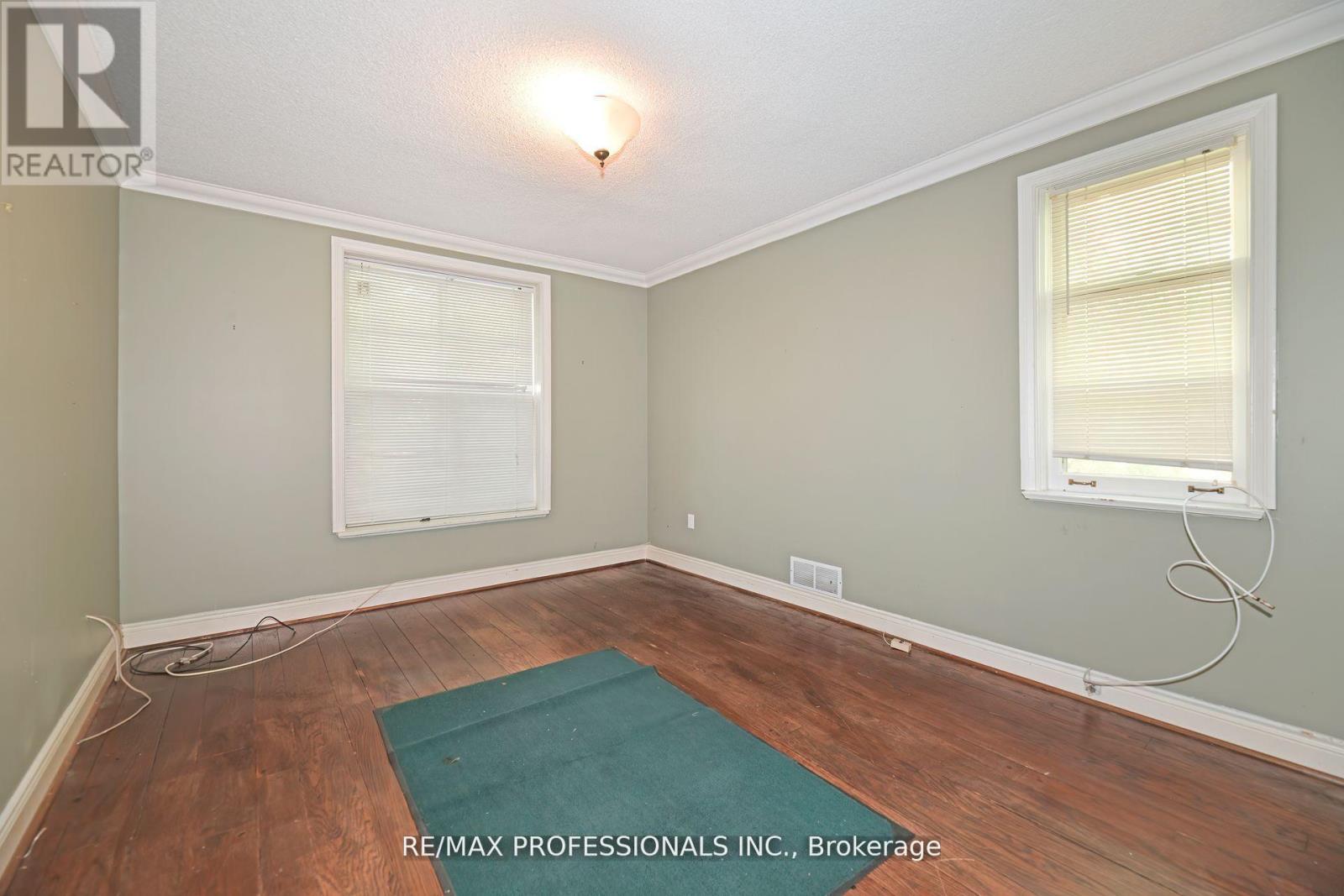 1161 Royal York Road, Toronto, Ontario  M9A 4B2 - Photo 11 - W12718510