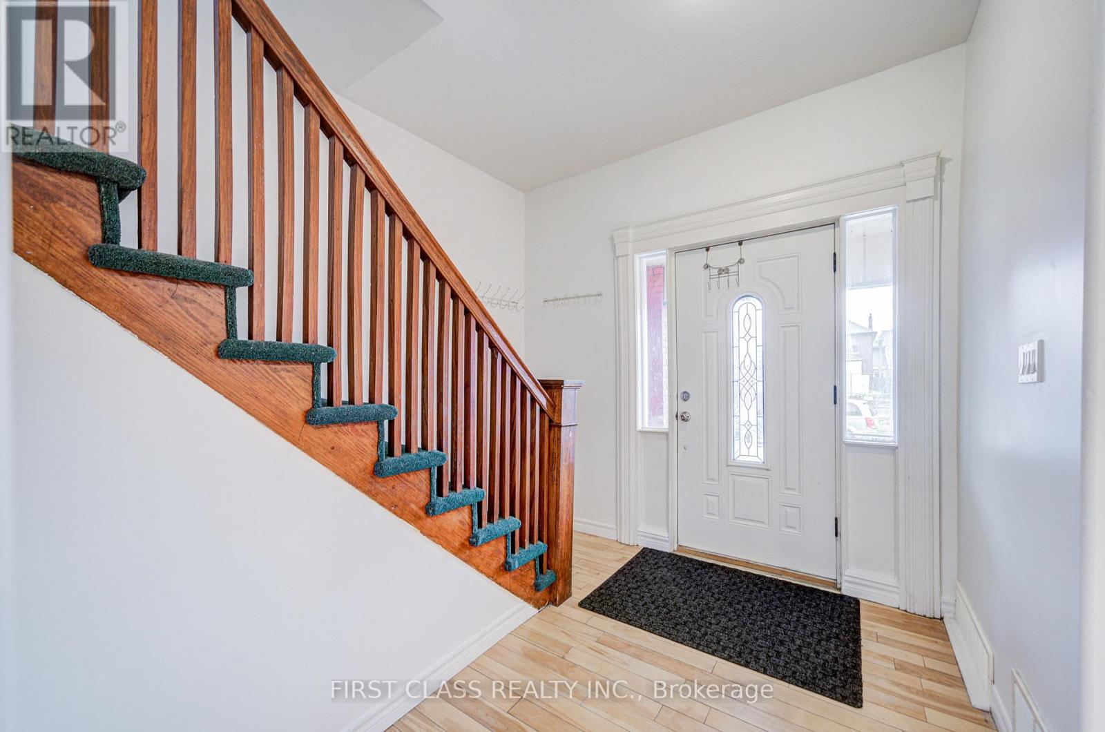 11 Greenaway Avenue, Hamilton, Ontario  L8L 6C3 - Photo 46 - X12718432