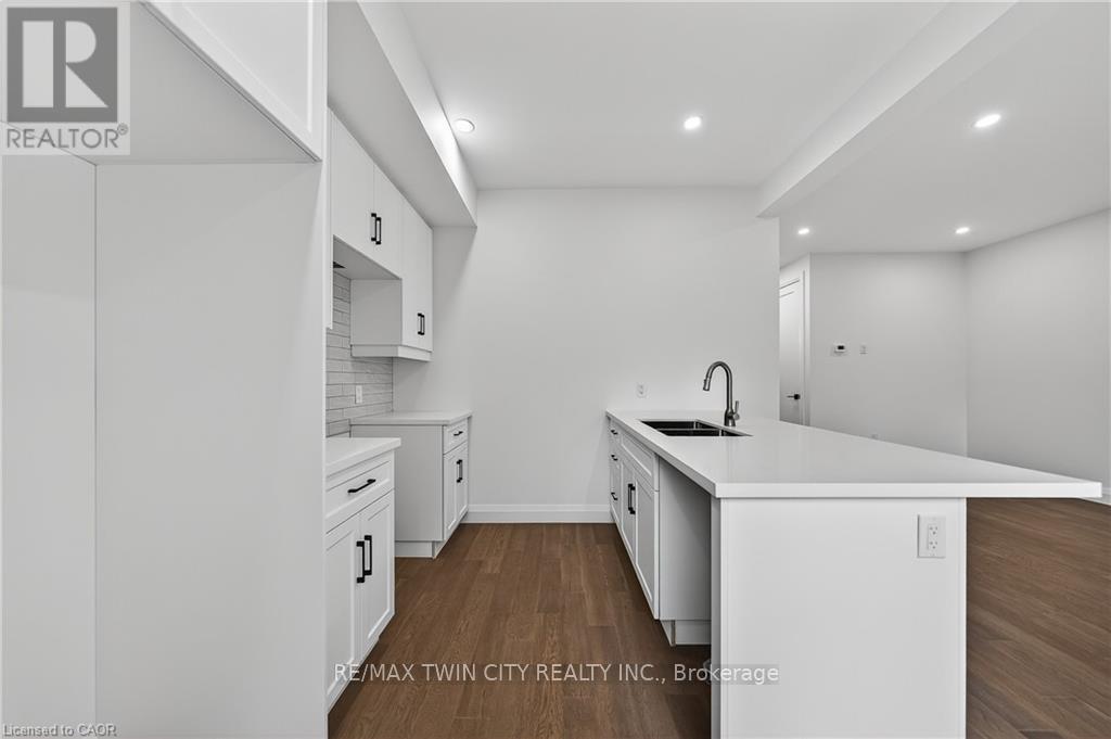 157 Tiffany Street, Cambridge, Ontario  N2H 2B4 - Photo 11 - X12718442