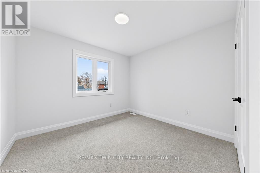 157 Tiffany Street, Cambridge, Ontario  N2H 2B4 - Photo 27 - X12718442