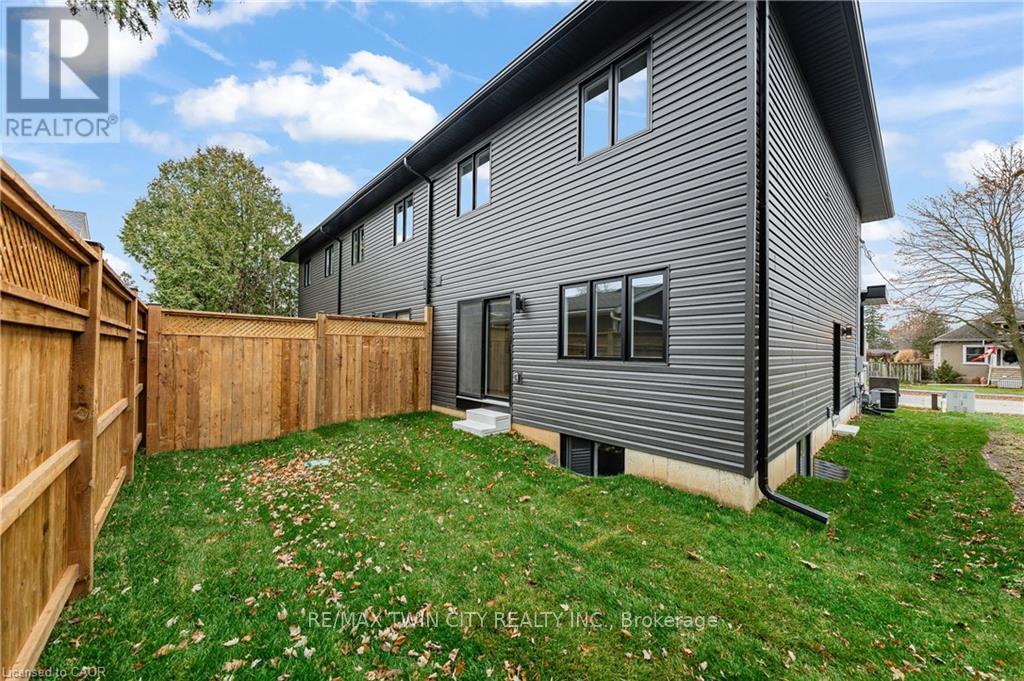 157 Tiffany Street, Cambridge, Ontario  N2H 2B4 - Photo 34 - X12718442