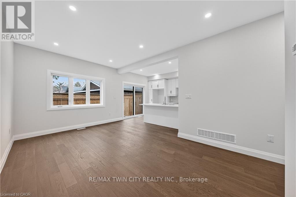 157 Tiffany Street, Cambridge, Ontario  N2H 2B4 - Photo 6 - X12718442