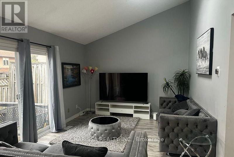 21 Conestoga Road, Woodstock, Ontario  N4T 1H9 - Photo 9 - X12718448