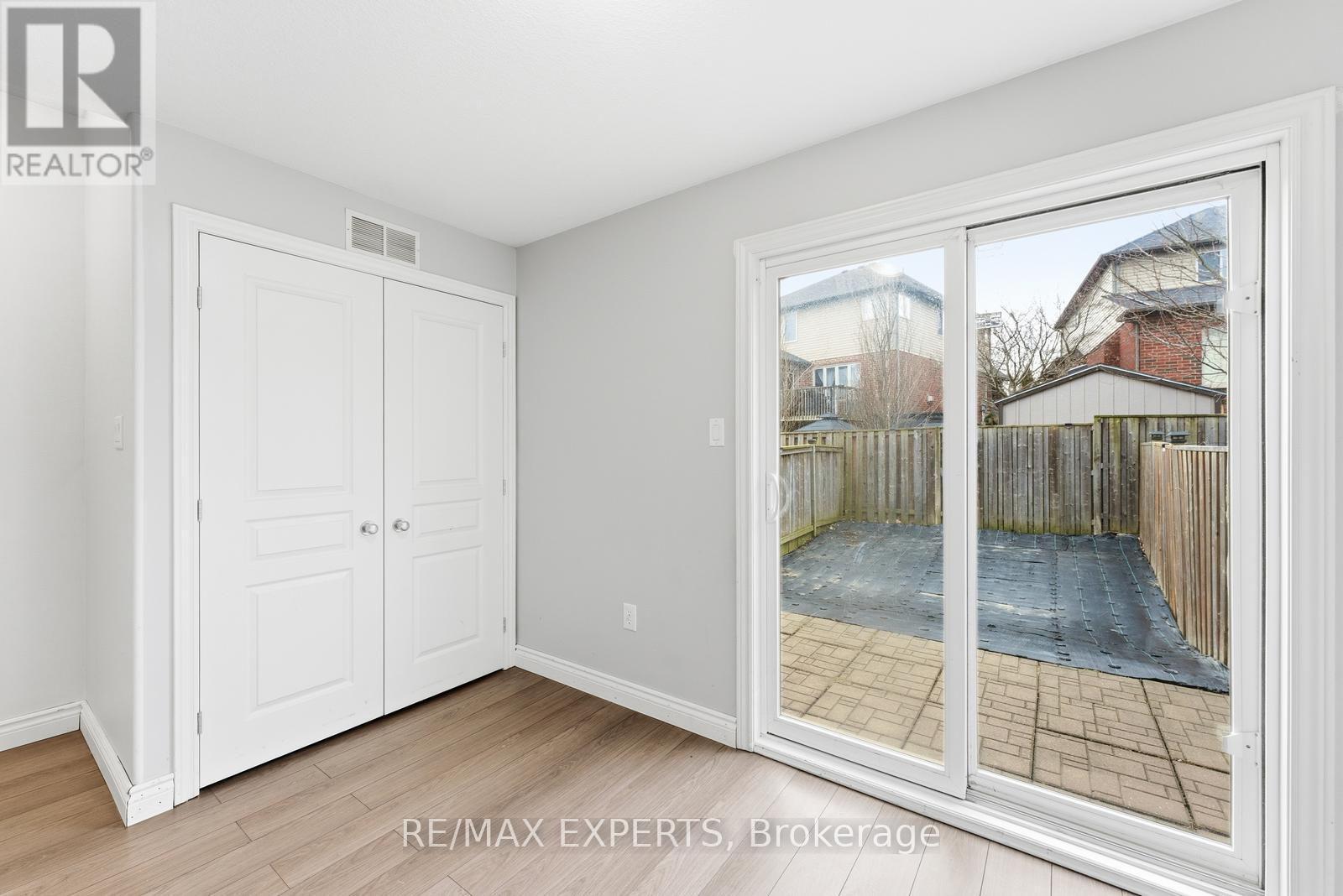 10 - 25 Viking Drive, Hamilton, Ontario  L0R 1C0 - Photo 28 - X12713430