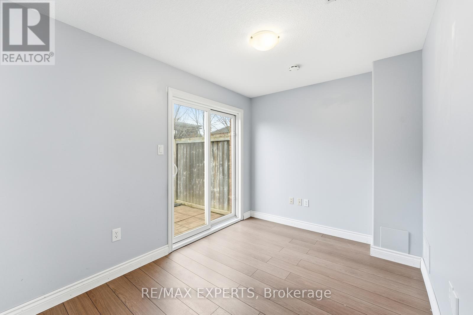 10 - 25 Viking Drive, Hamilton, Ontario  L0R 1C0 - Photo 26 - X12713430