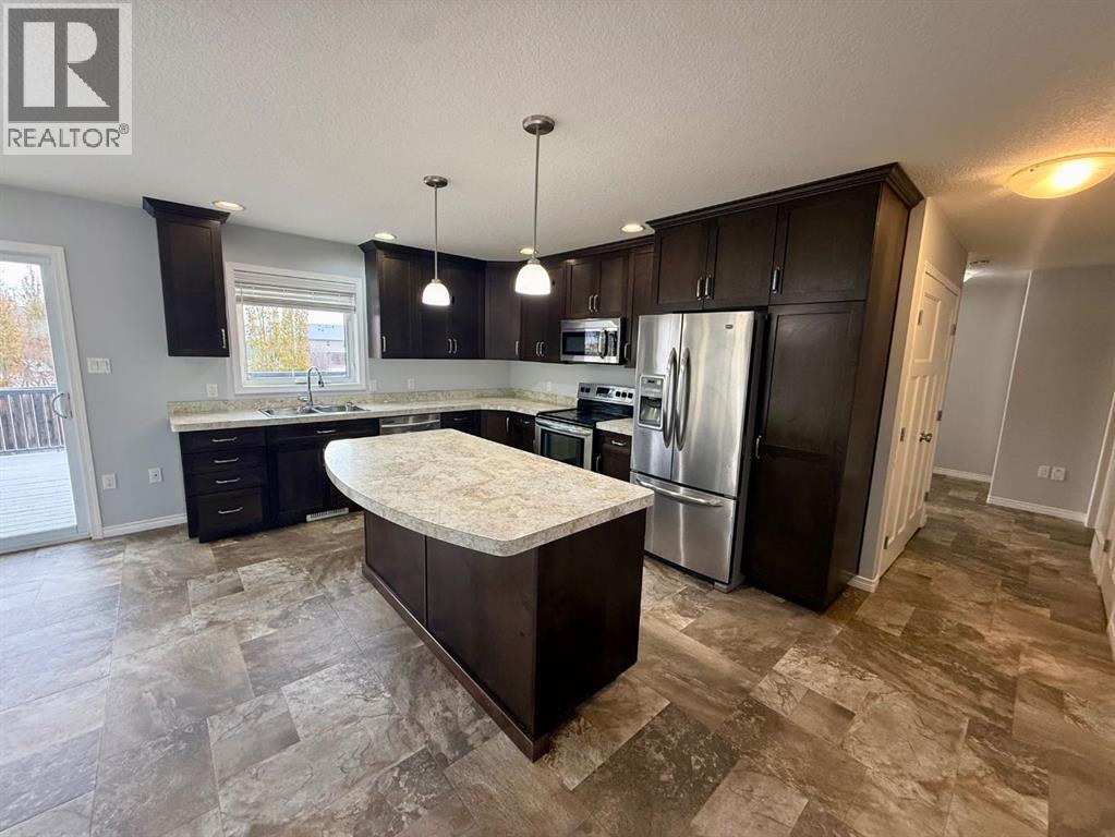 9513 108b Street, La Crete, Alberta  T0H 2H0 - Photo 10 - A2267592