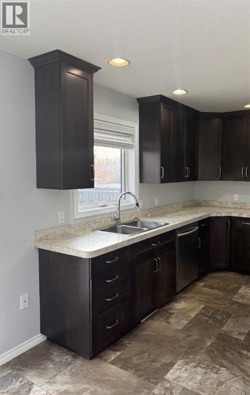 9513 108b Street, La Crete, Alberta  T0H 2H0 - Photo 15 - A2267592