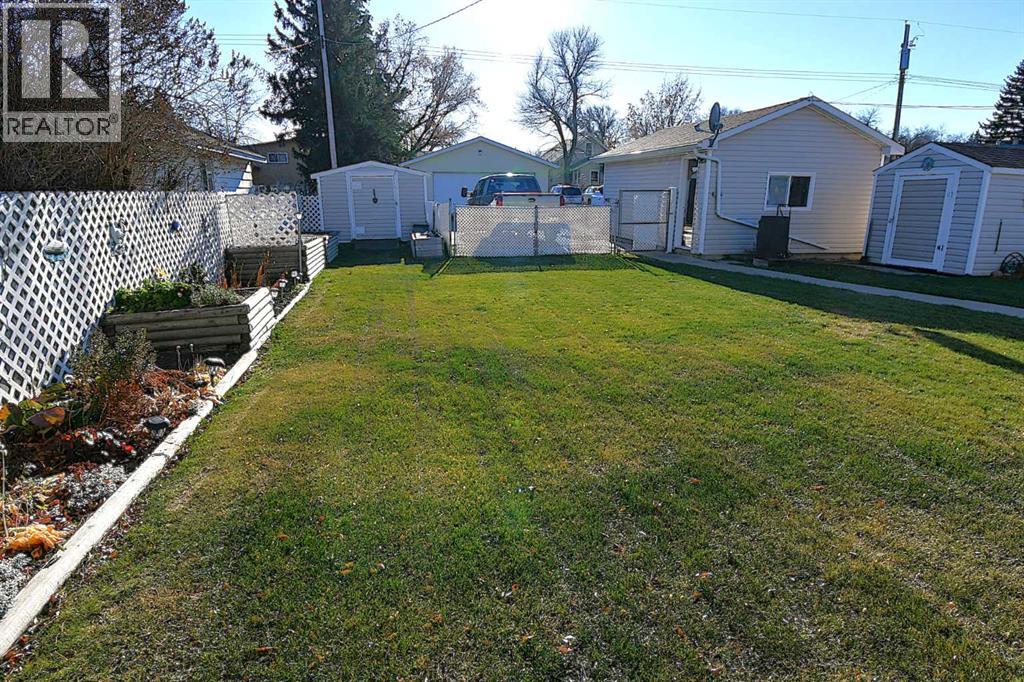 325 4 Avenue, Bassano, Alberta  T0J 0B0 - Photo 34 - A2268868