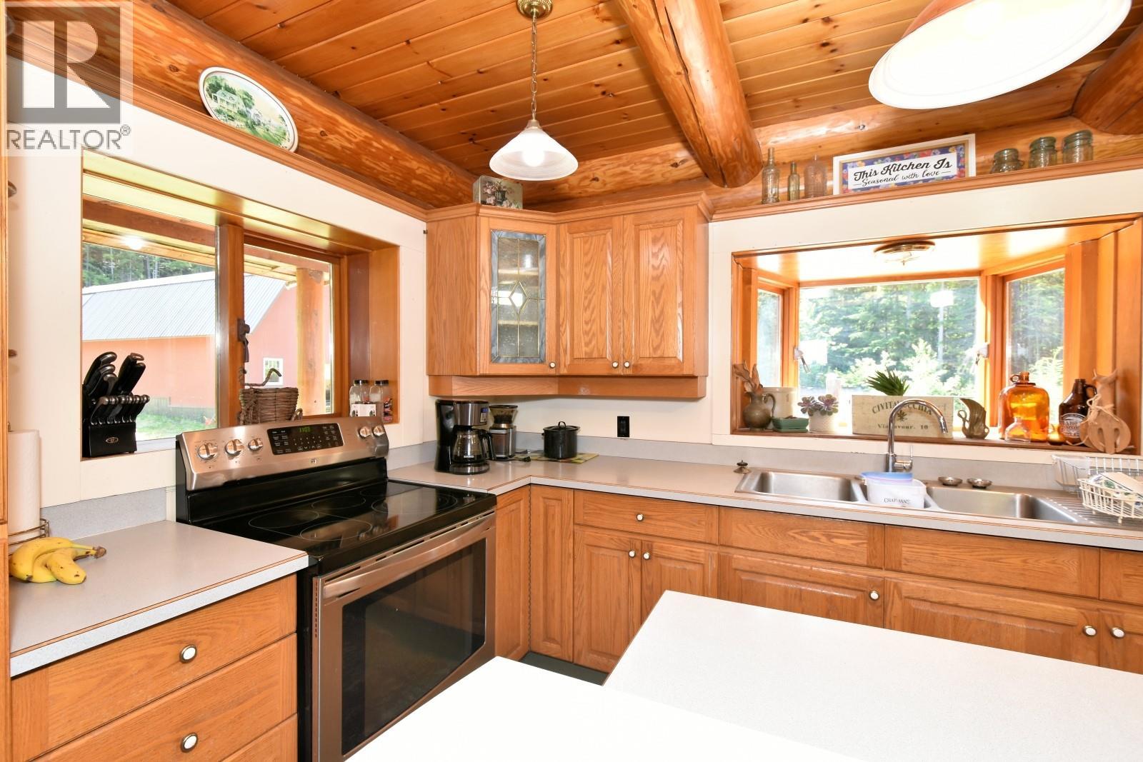 3740 Cameron Road, Eagle Bay, British Columbia  V0E 1T0 - Photo 15 - 10373301