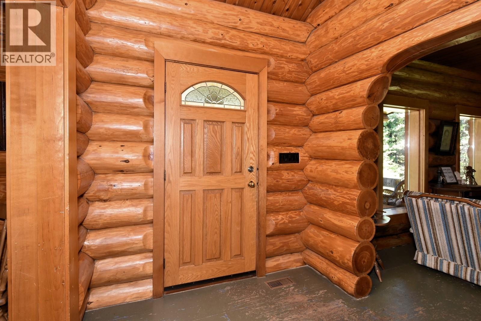 3740 Cameron Road, Eagle Bay, British Columbia  V0E 1T0 - Photo 7 - 10373301