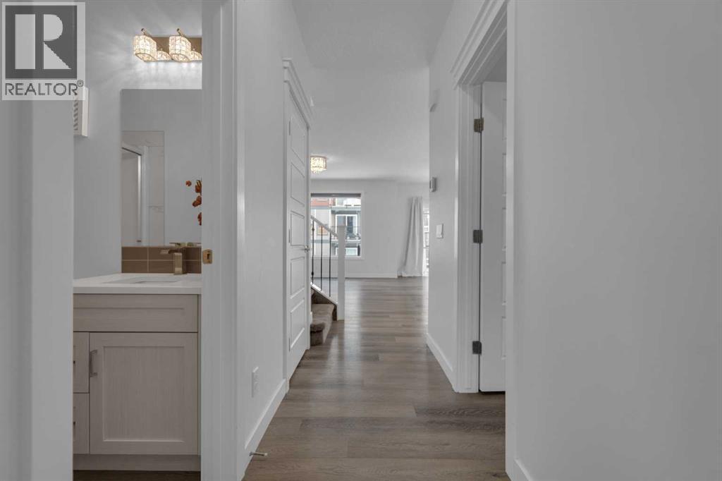 208, - Dawson Harbour Heights, Chestermere, Alberta  T1X 1Z9 - Photo 4 - A2272877