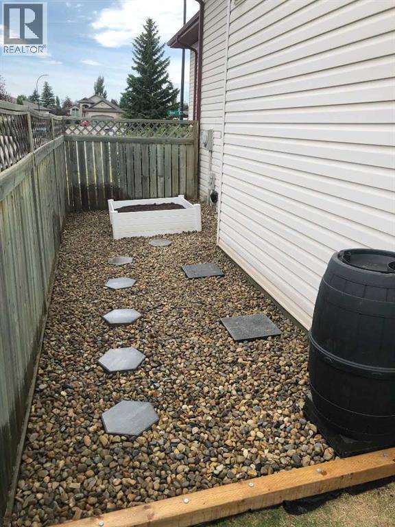 1 Duval Crescent, Red Deer, Alberta  T4R 2Y7 - Photo 27 - A2279701