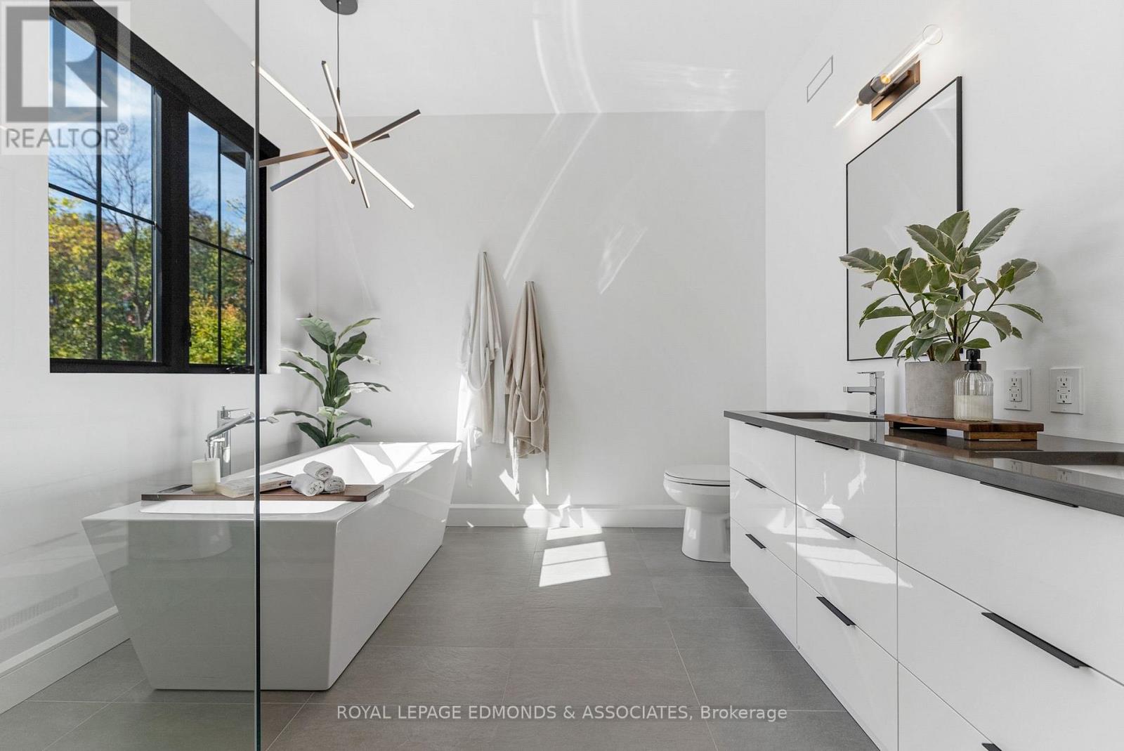 578 Melton Street, Pembroke, Ontario  K8A 6Z5 - Photo 29 - X12718588