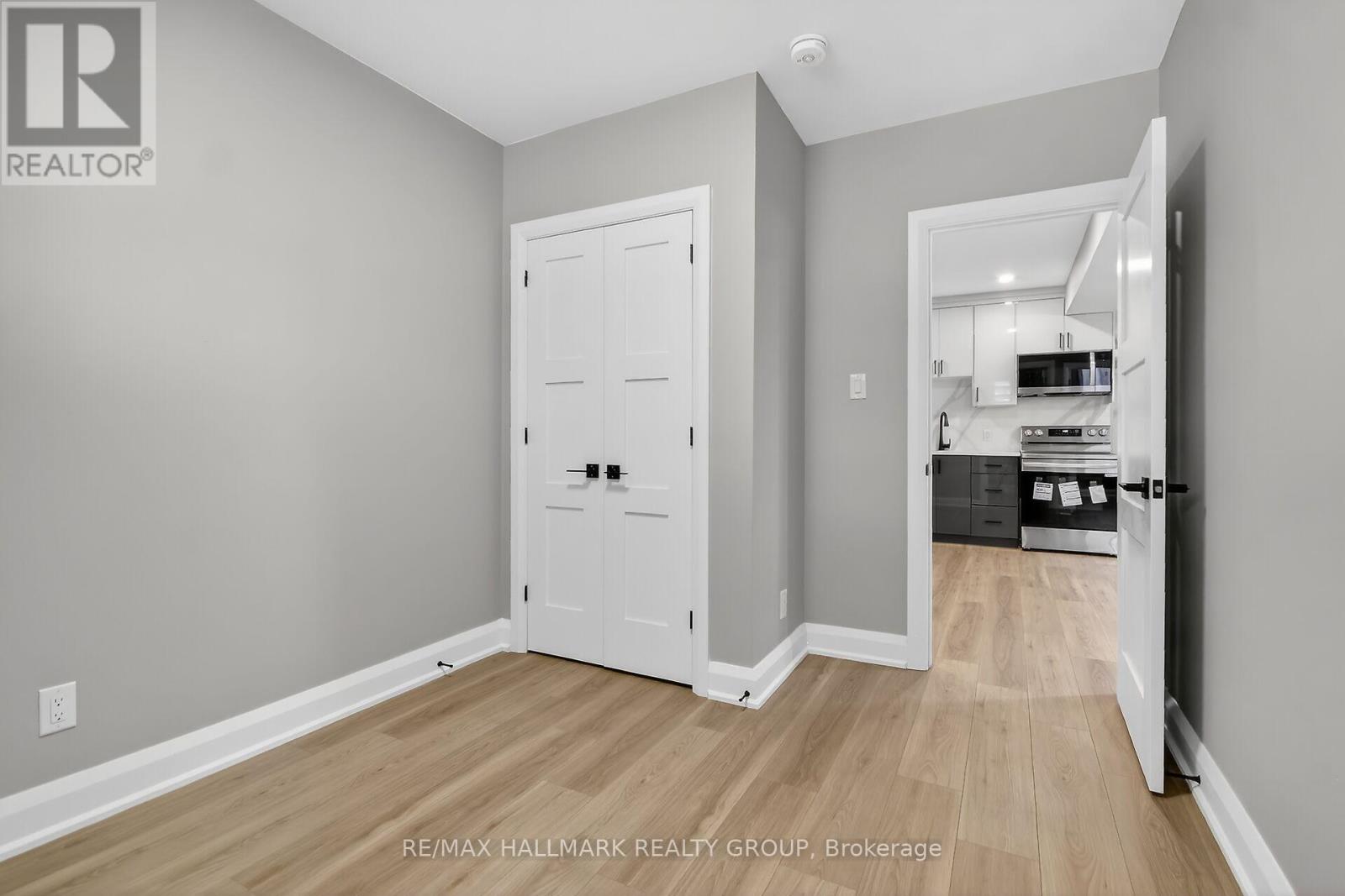 B - Basement Unit - 76 Burnett's Grove Circle, Ottawa, Ontario  K2J 1N7 - Photo 15 - X12718520