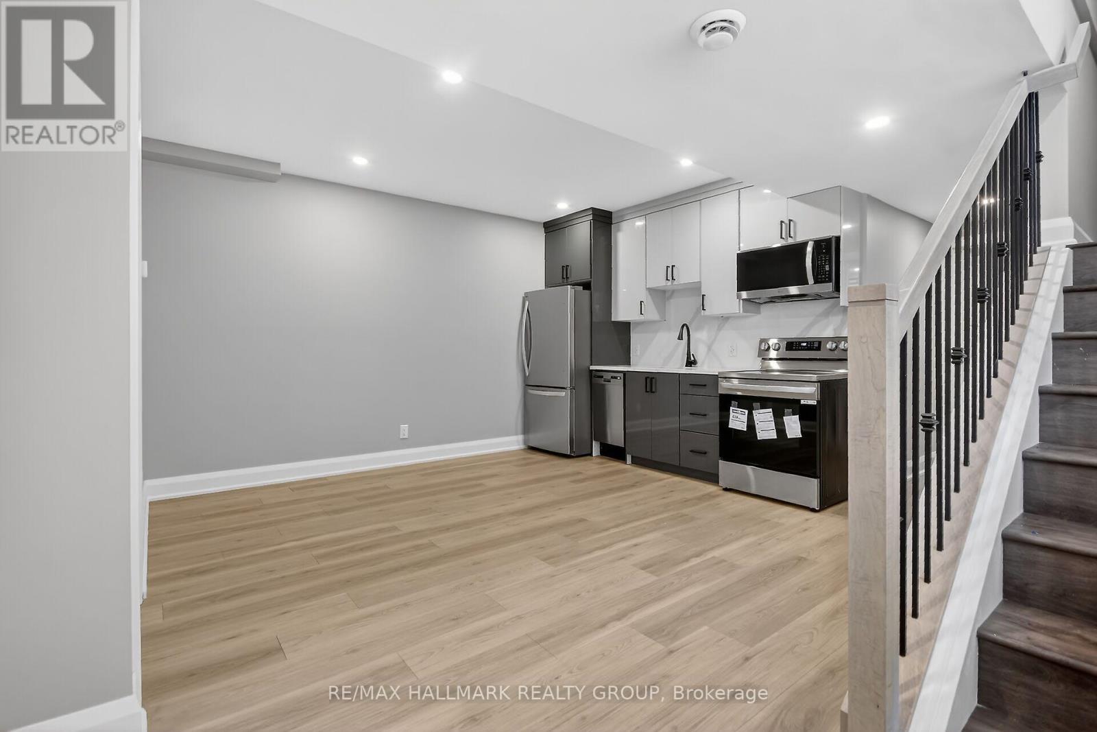 B - Basement Unit - 76 Burnett's Grove Circle, Ottawa, Ontario  K2J 1N7 - Photo 4 - X12718520