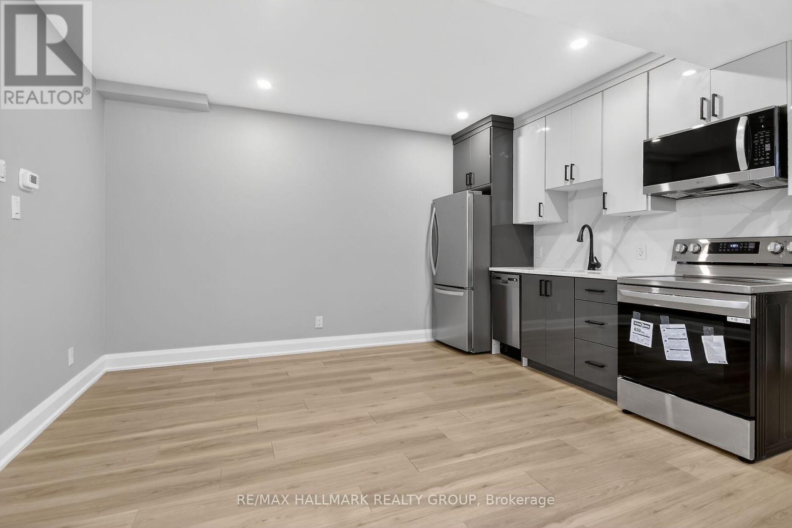 B - Basement Unit - 76 Burnett's Grove Circle, Ottawa, Ontario  K2J 1N7 - Photo 8 - X12718520