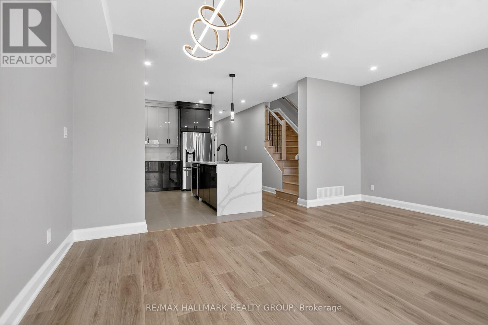 76 Burnett's Grove Circle, Ottawa, Ontario  K2J 1N7 - Photo 22 - X12718524