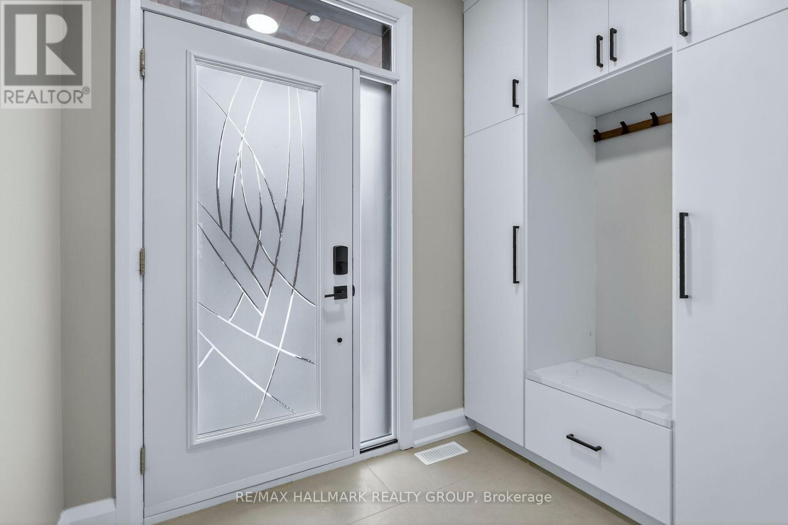 76 Burnett's Grove Circle, Ottawa, Ontario  K2J 1N7 - Photo 5 - X12718524