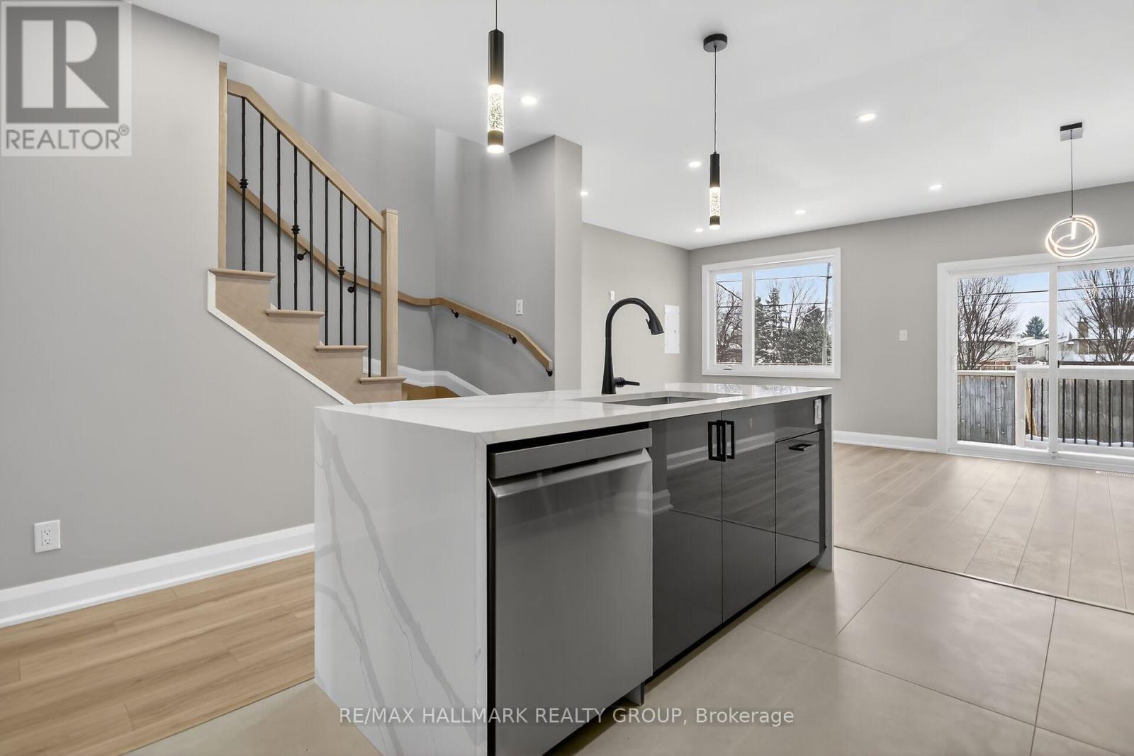 76 Burnett's Grove Circle, Ottawa, Ontario  K2J 1N7 - Photo 8 - X12718524