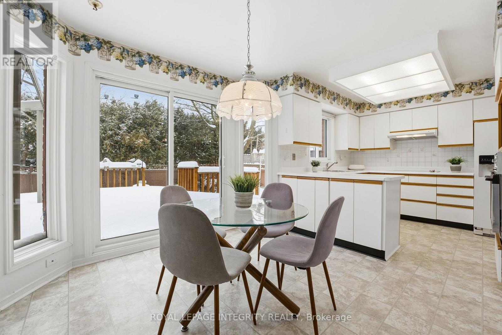 11 Rosethorn Way, Ottawa, Ontario  K2M 1P9 - Photo 14 - X12718670