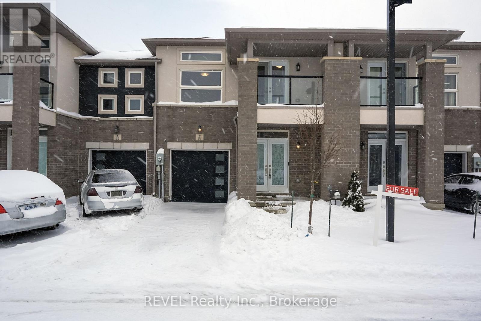 87 Renfrew Trail, Welland (N. Welland), Ontario L3C 0K2 - Photo 1 - X12718664