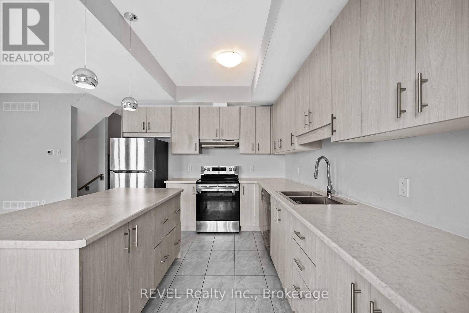 87 Renfrew Trail, Welland (N. Welland), Ontario L3C 0K2 - Photo 17 - X12718664