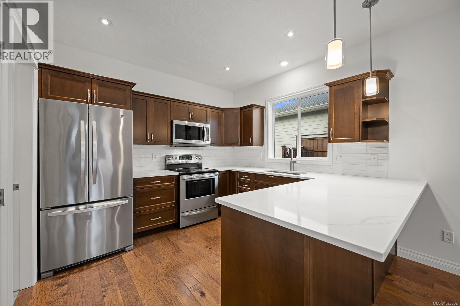 1286 Admiral Rd, Comox, British Columbia  V9M 0B4 - Photo 5 - 1023892