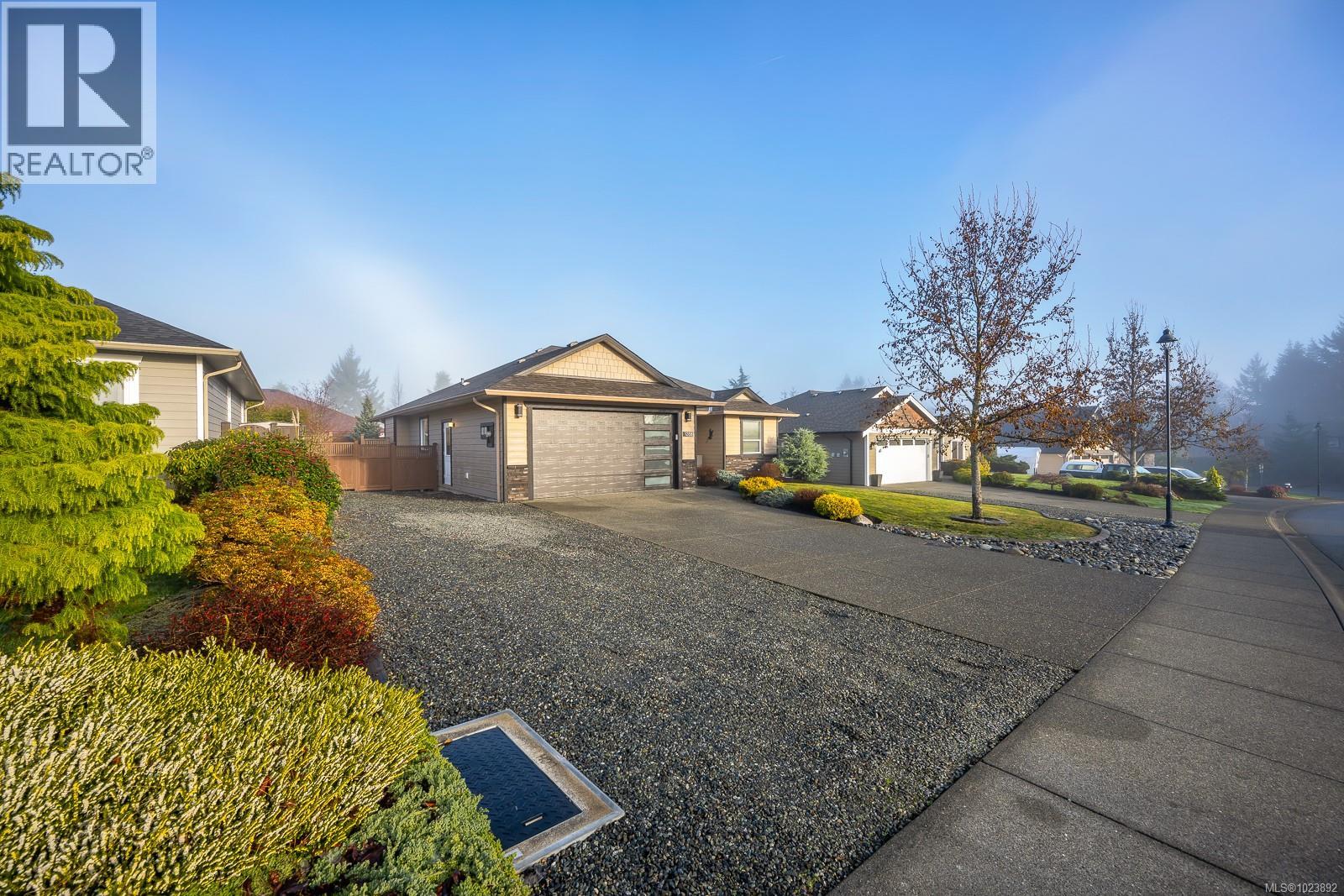 1286 Admiral Rd, Comox, British Columbia  V9M 0B4 - Photo 2 - 1023892