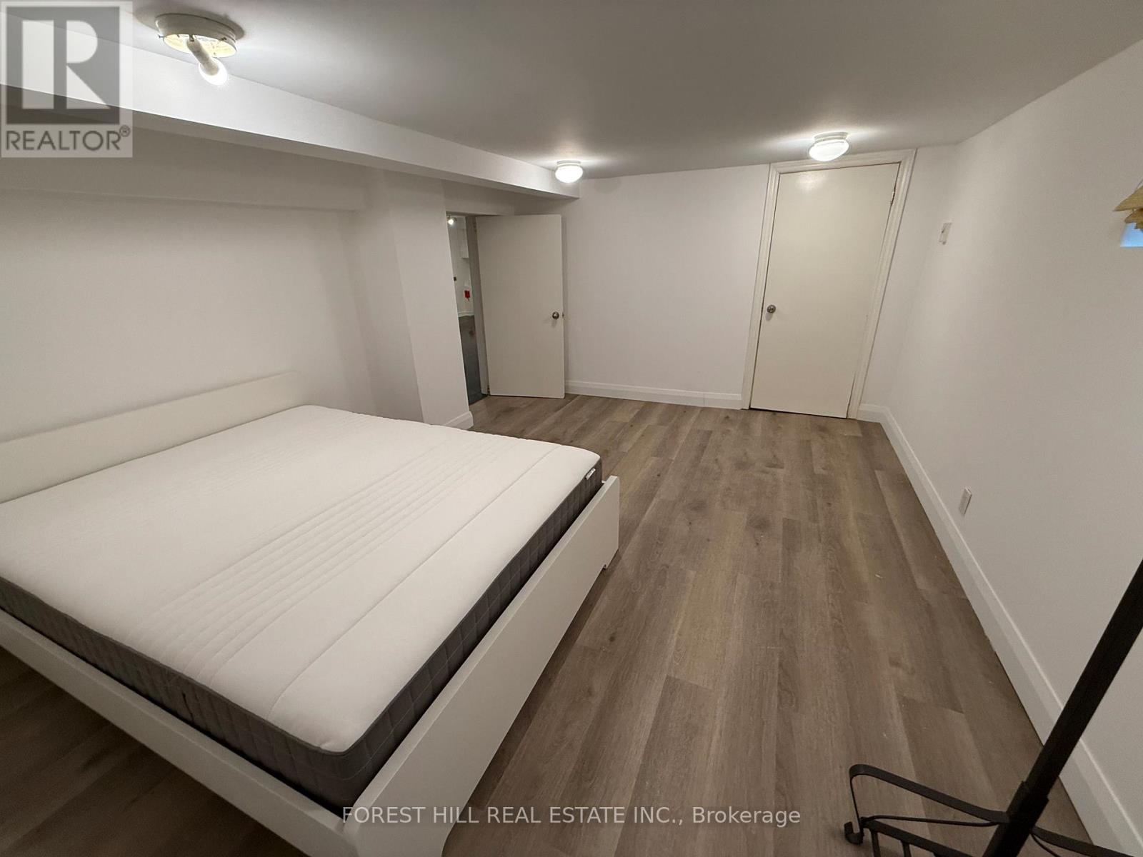 Lower - 17 Braemar Avenue, Toronto, Ontario  M5P 2L1 - Photo 10 - C12718598