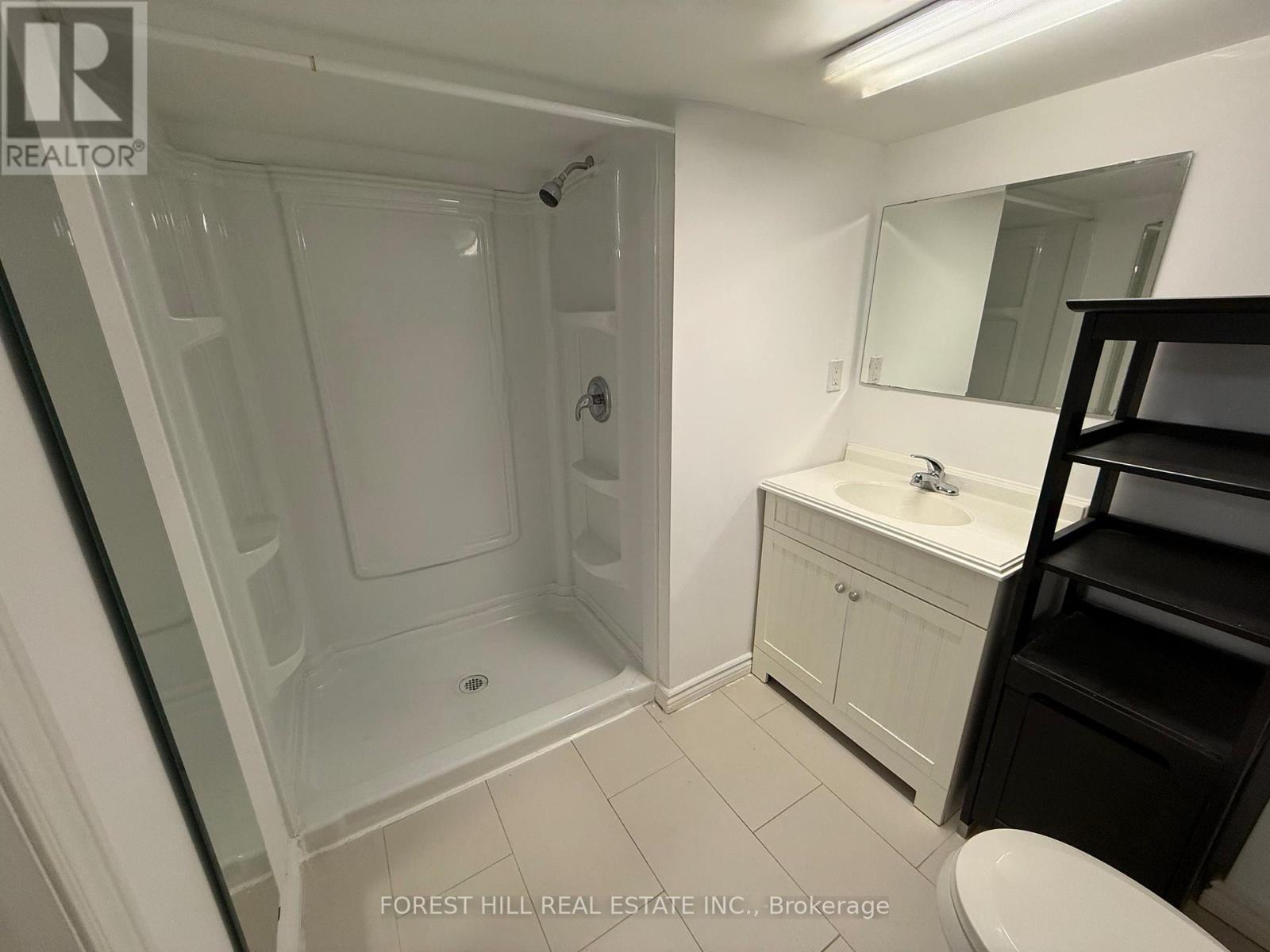 Lower - 17 Braemar Avenue, Toronto, Ontario  M5P 2L1 - Photo 11 - C12718598