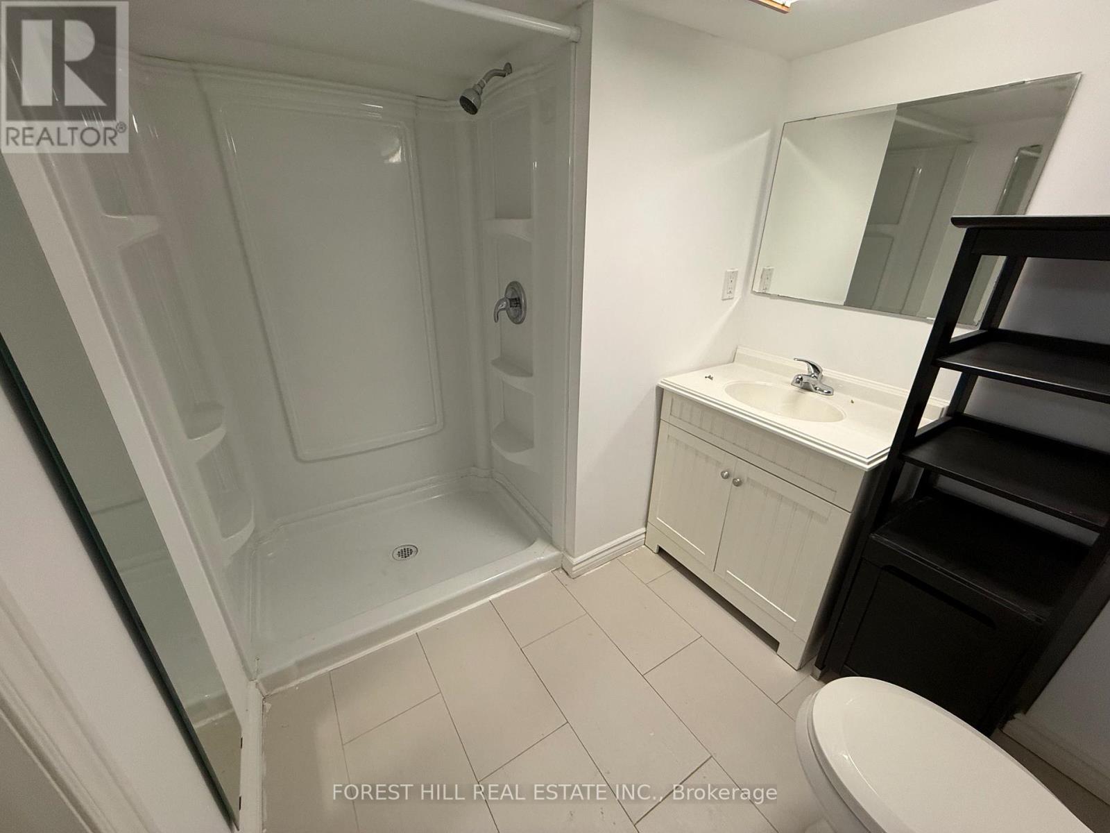 Lower - 17 Braemar Avenue, Toronto, Ontario  M5P 2L1 - Photo 12 - C12718598