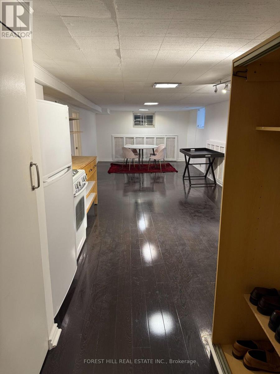 Lower - 17 Braemar Avenue, Toronto, Ontario  M5P 2L1 - Photo 3 - C12718598