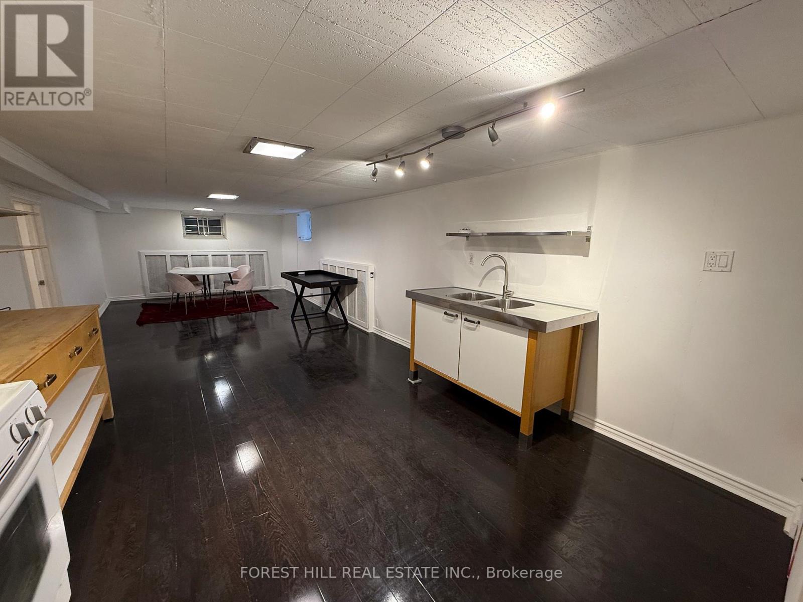 Lower - 17 Braemar Avenue, Toronto, Ontario  M5P 2L1 - Photo 4 - C12718598