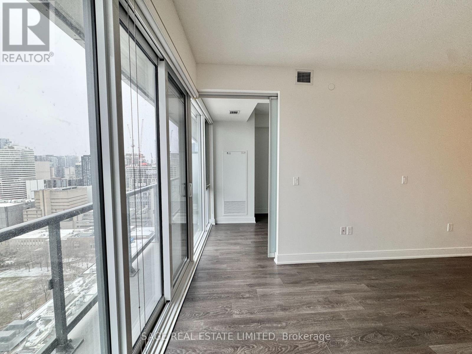 2709 - 89 Mcgill Street, Toronto, Ontario  M5B 0B1 - Photo 7 - C12718668