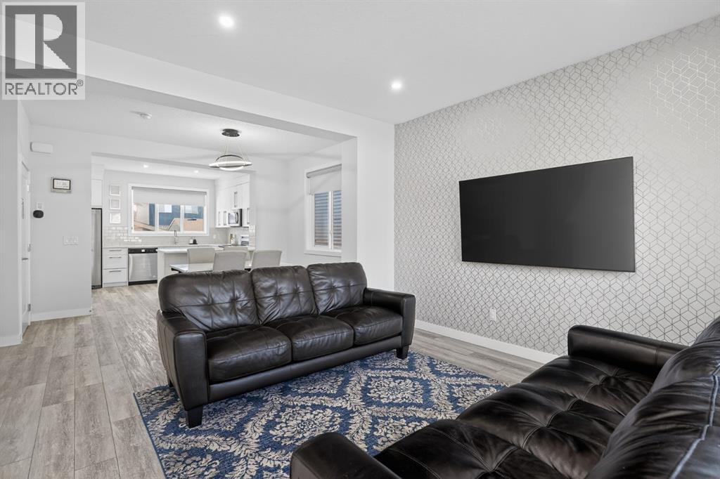 340 Chelsea Passage, Chestermere, Alberta  T1X 2P5 - Photo 6 - A2280732