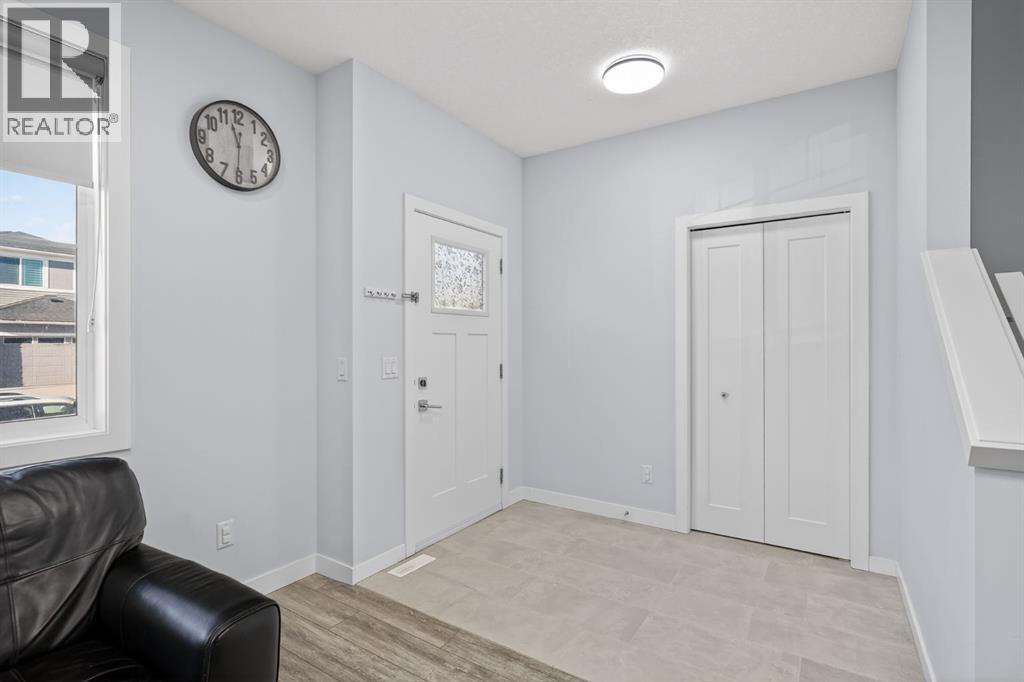 340 Chelsea Passage, Chestermere, Alberta  T1X 2P5 - Photo 3 - A2280732