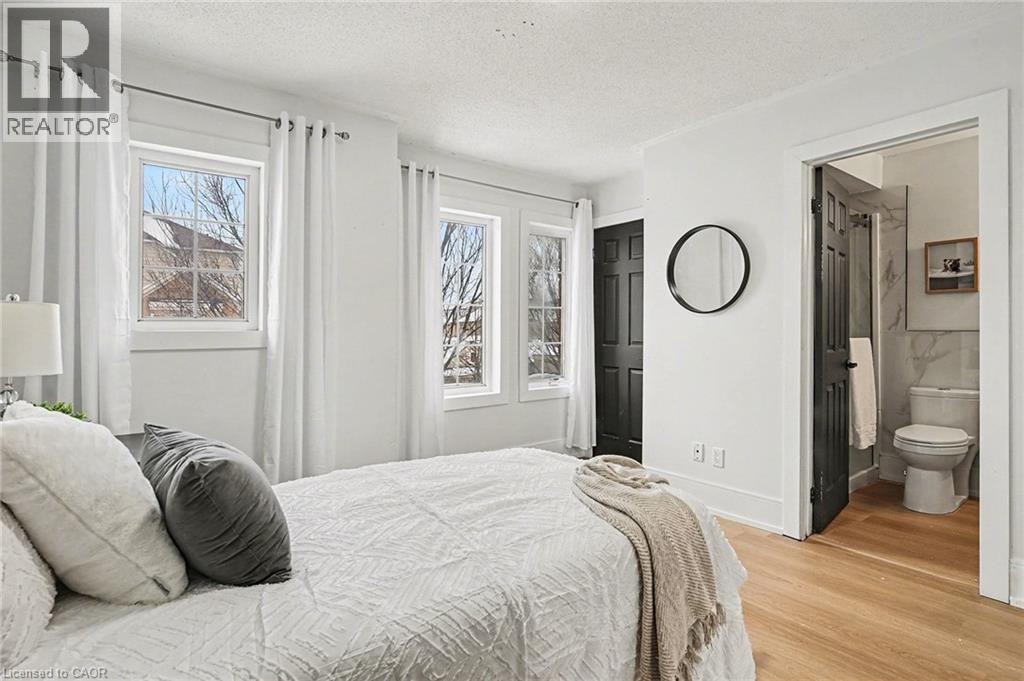 16 Leitch Avenue, North York, Ontario  M3J 3P2 - Photo 18 - 40800072