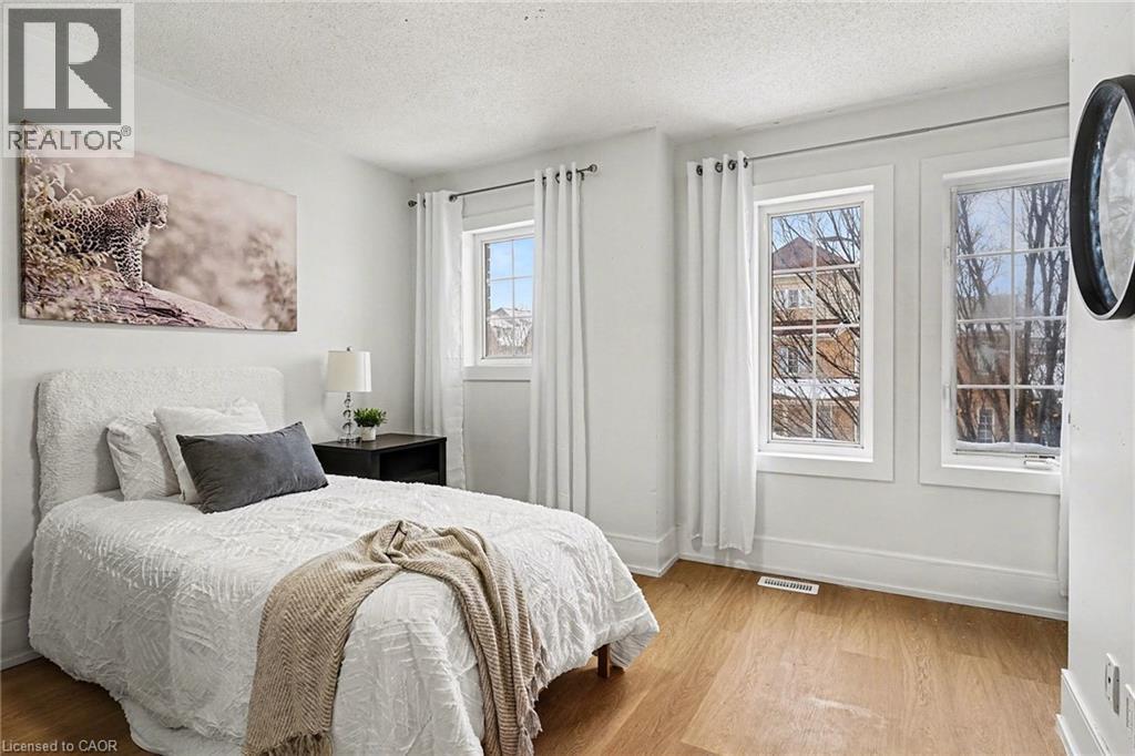 16 Leitch Avenue, North York, Ontario  M3J 3P2 - Photo 17 - 40800072